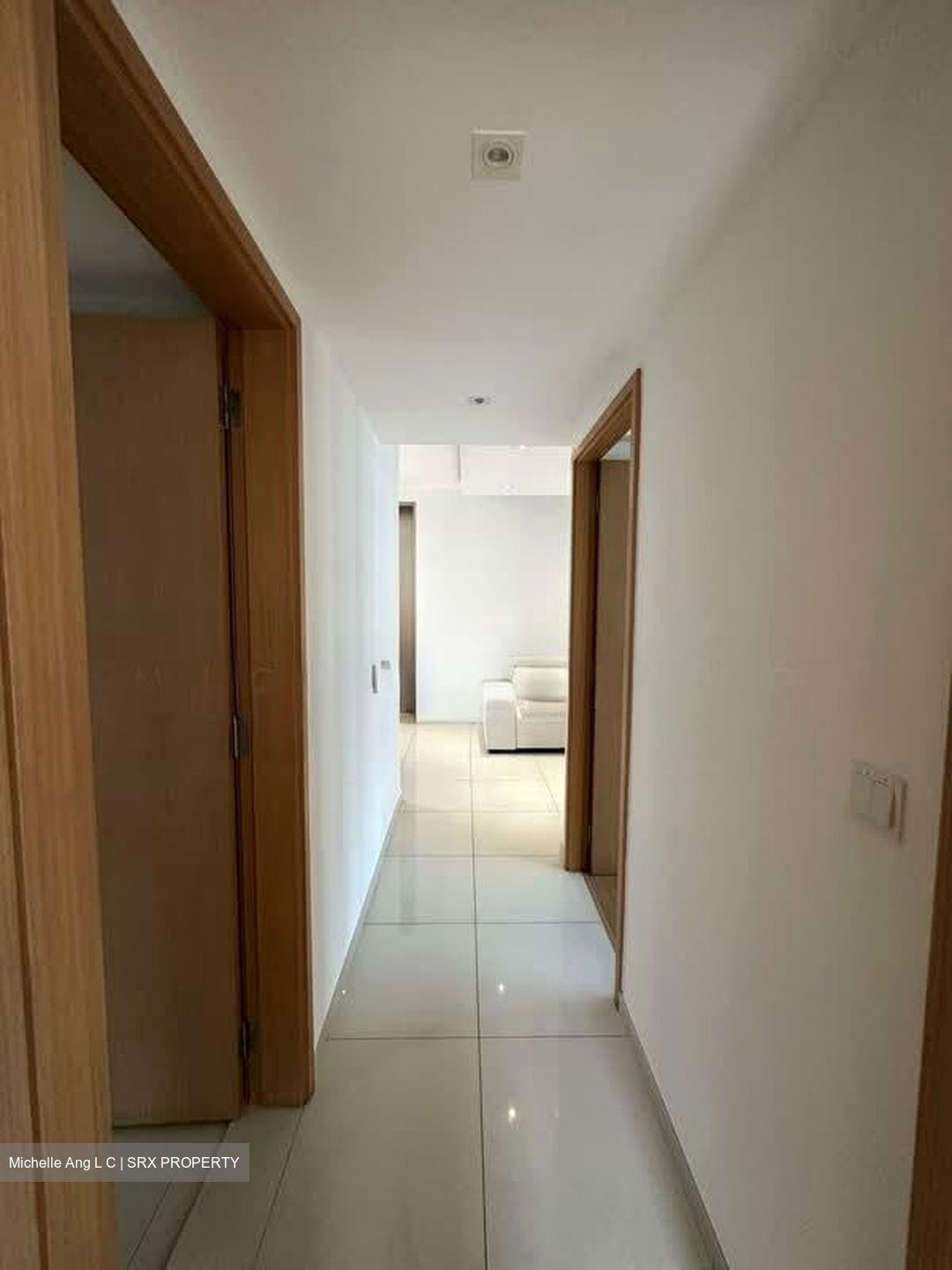 Prive (D19), Condominium #588218711